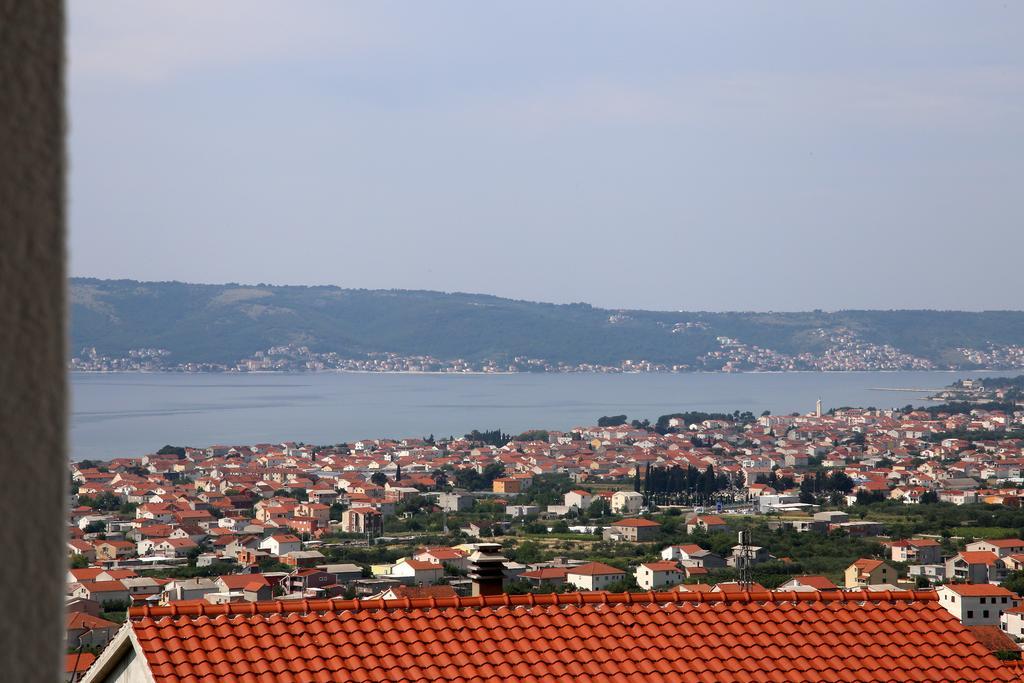 Panorama Holidays Kaštel Stari Buitenkant foto